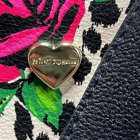 🌹Betsey Johnson The Pet Set Leopard 🌹. Three piece set. Rose floral print. - Picture 6 of 12